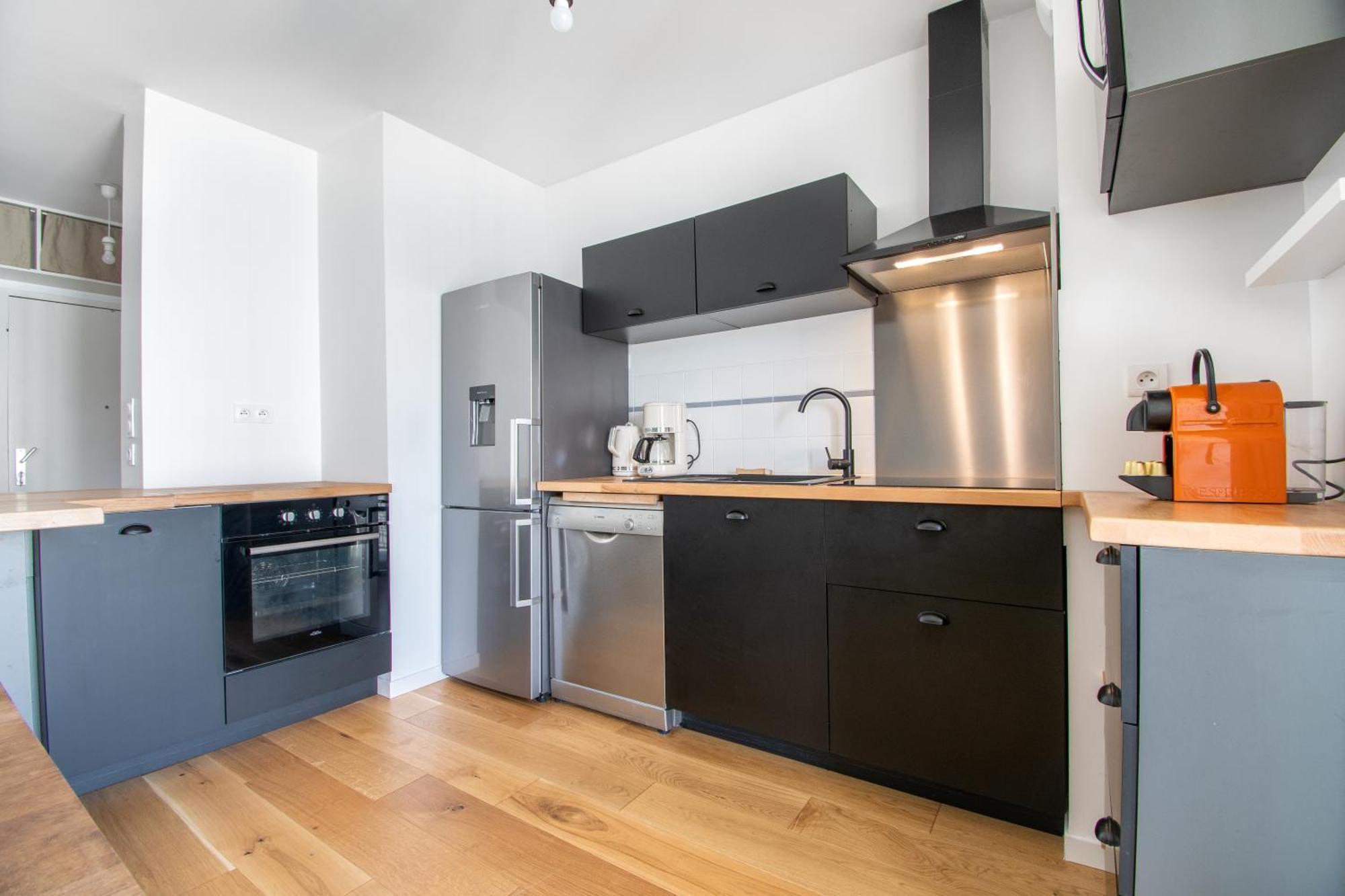 Cosy T2 De 50 M² Centre-Ville Avec Garage & Balcon Nantes Kültér fotó